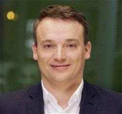 1608601056147021249.jpg Christian Klein_meitu_2.jpg