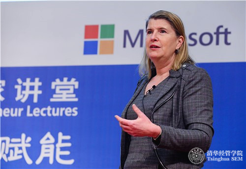 1554684312768003345.jpg 3.jpg