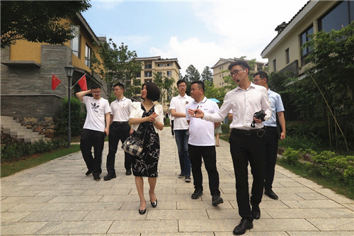 1623719142464067762.jpg 2.jpg