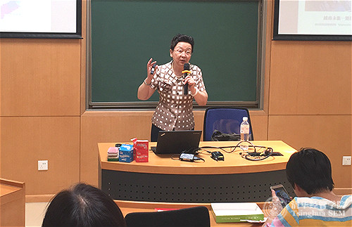 1495097874533093304.jpg 刘玲玲老师_meitu_1.jpg